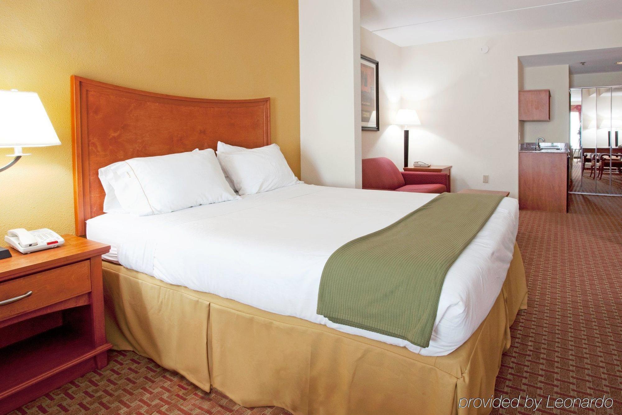 Holiday Inn Express Hotel & Suites Jacksonville North-Fernandina By Ihg Yulee Room photo