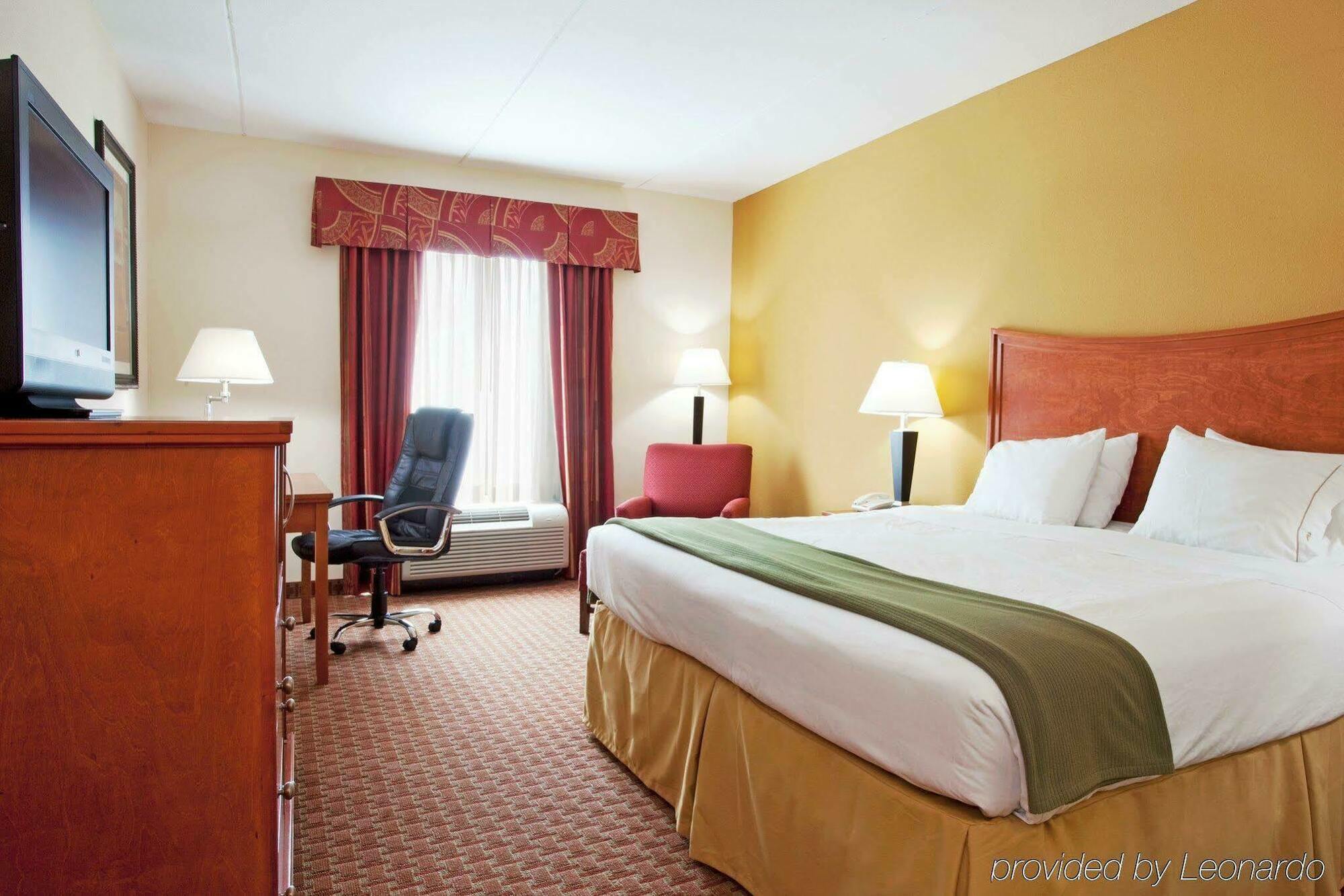Holiday Inn Express Hotel & Suites Jacksonville North-Fernandina By Ihg Yulee Room photo